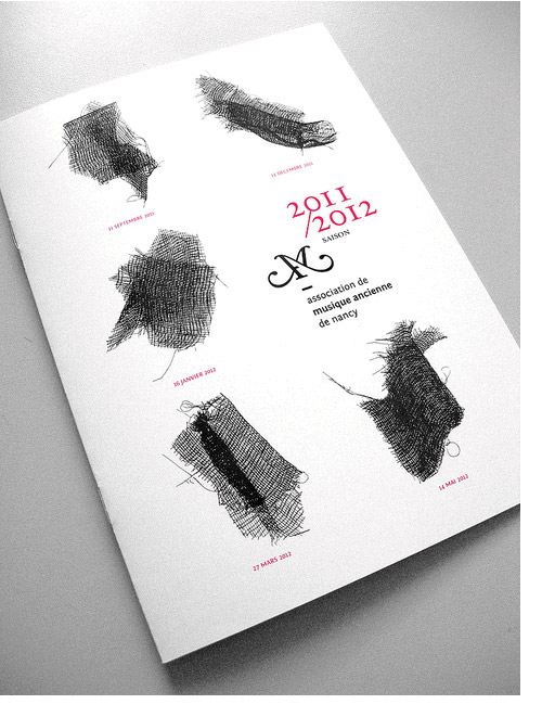 balck and white and red a great design choice