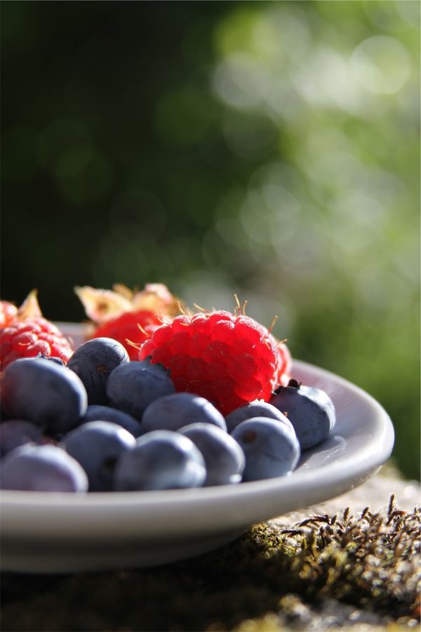 bluberries and raspberries