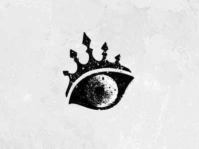 Eye with crown design